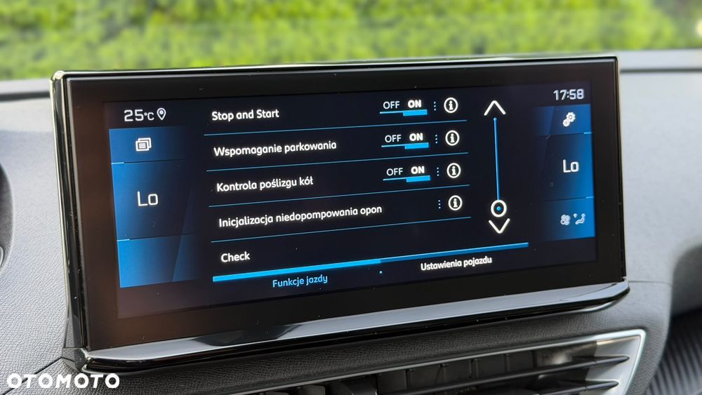Peugeot 3008 BlueHDi 130 Stop & Start EAT8 Active - 32