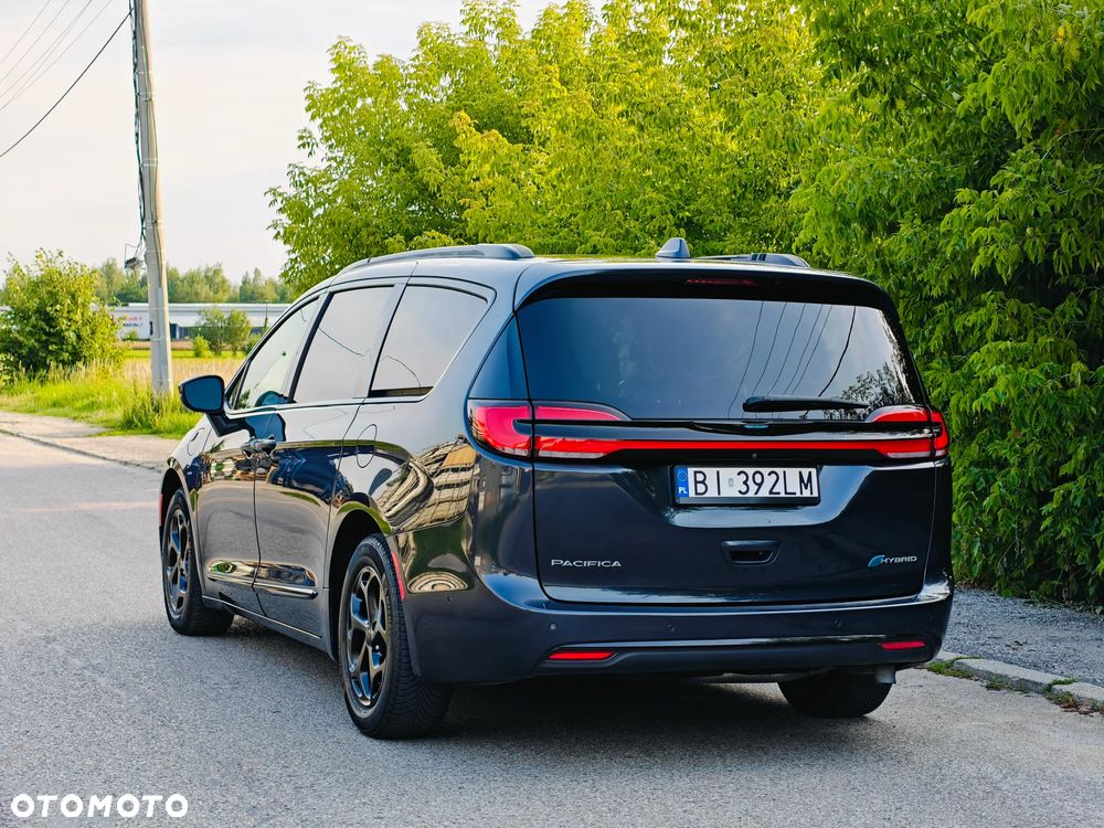 Chrysler Pacifica - 9