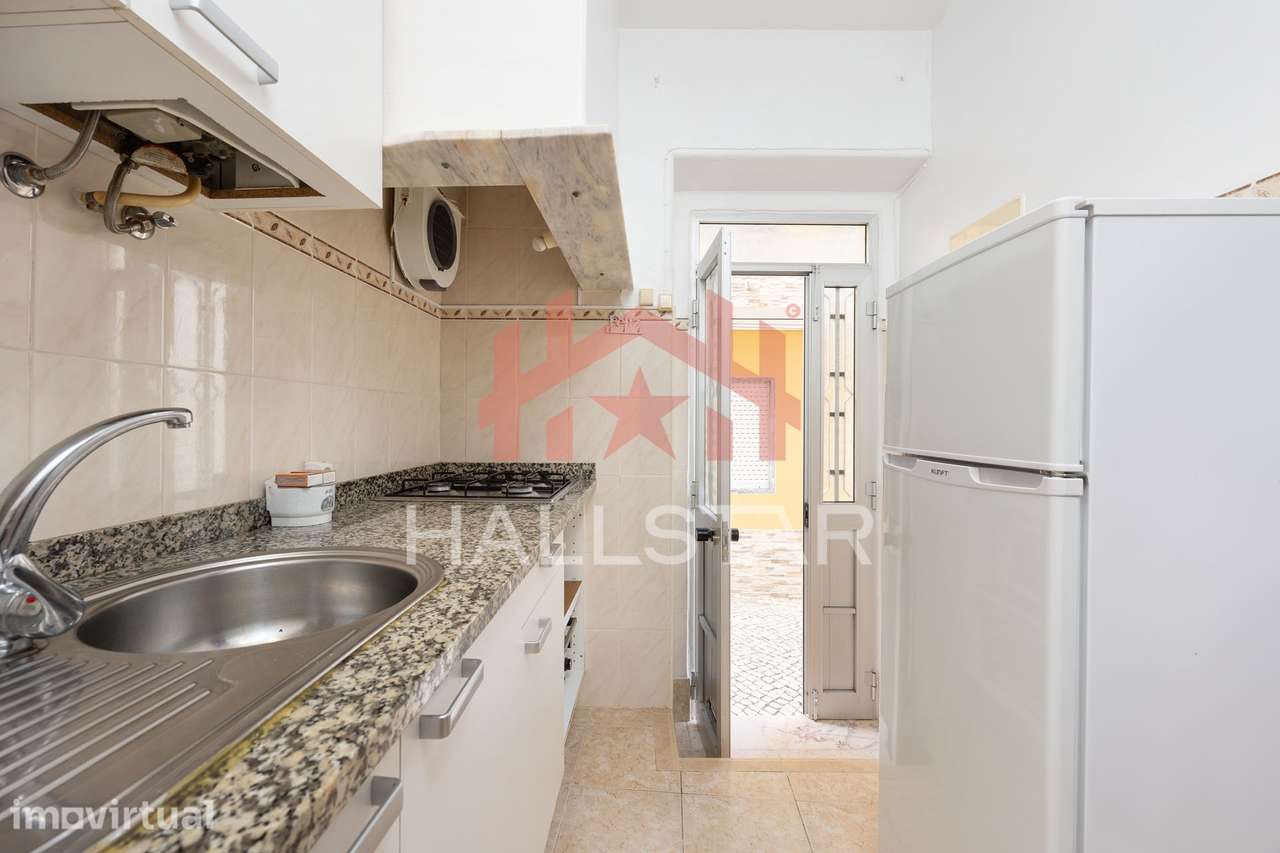 Apartamento T2 / Junto à Marginal / Nazaré - Grande imagem: 4/52