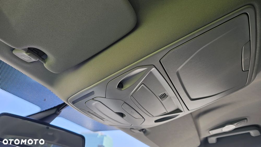 Ford S-Max 2.0 TDCi DPF Titanium - 31