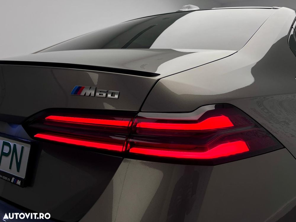 BMW i5 - 7