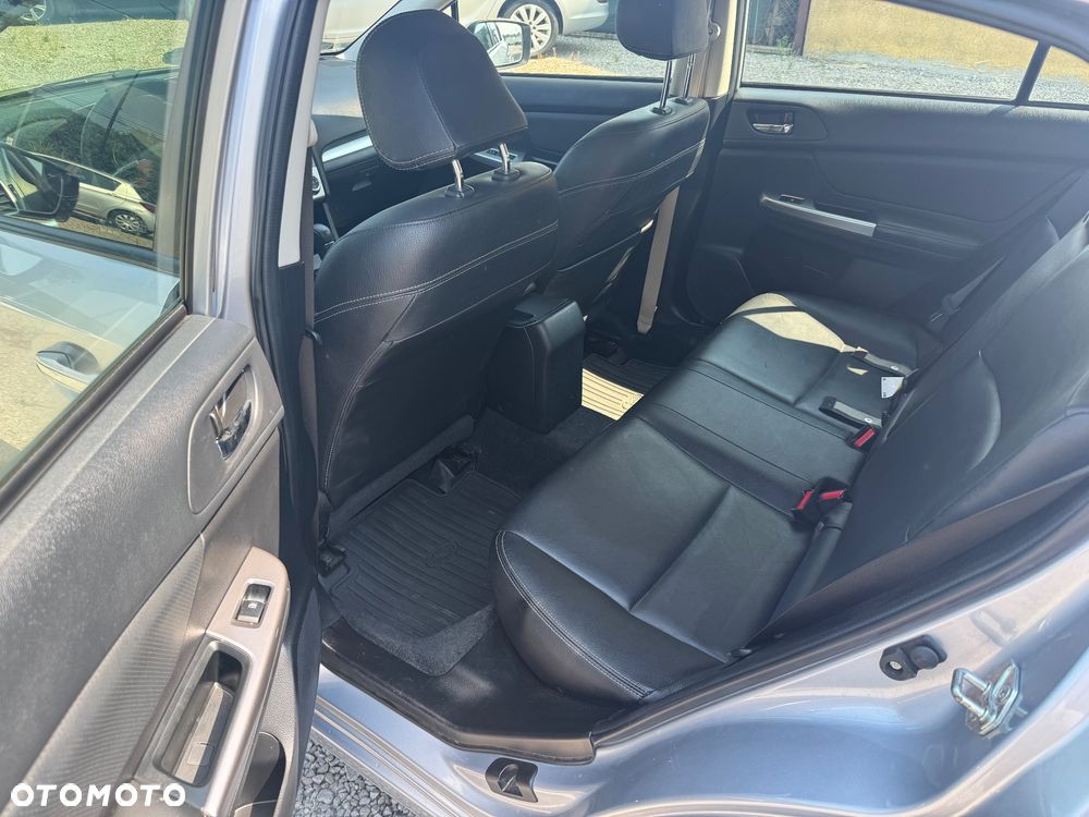 Subaru Impreza 2.0i Lineartronic Exclusive - 12