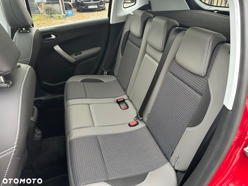 Peugeot 2008 - 34