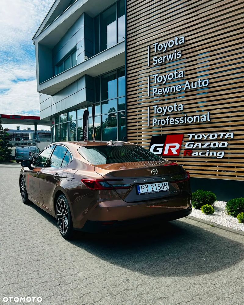 Toyota Camry 2.5 Hybrid Executive CVT - 11