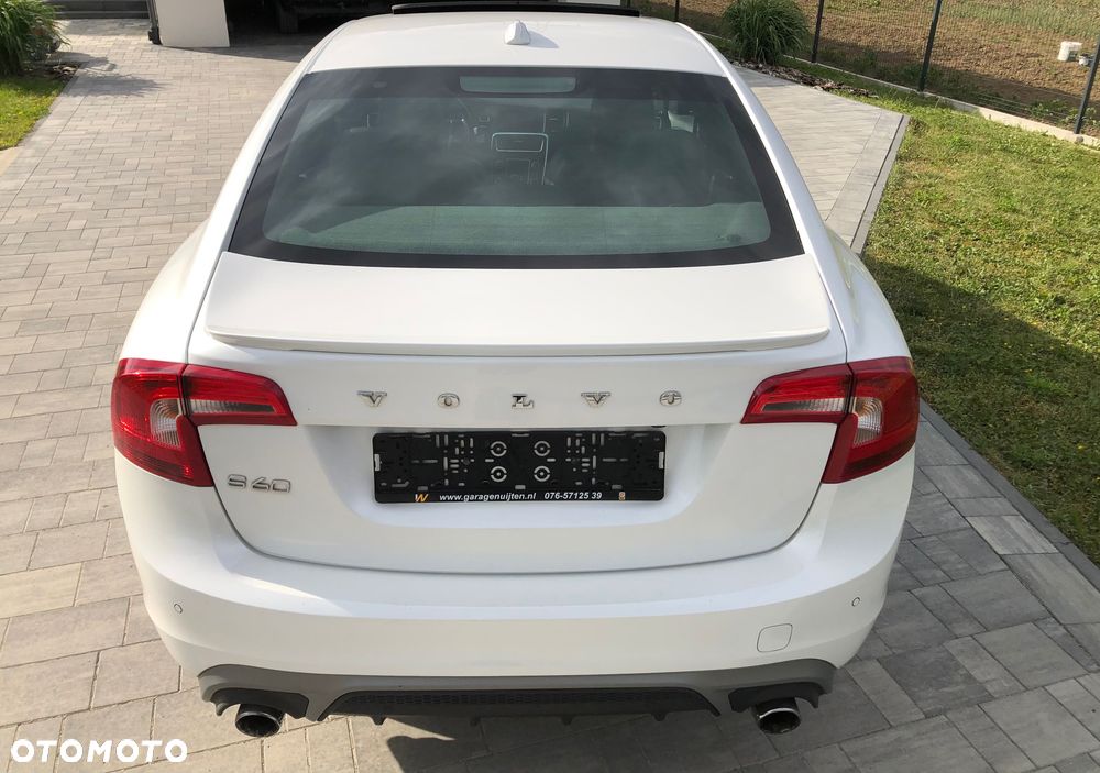 Volvo S60 - 4
