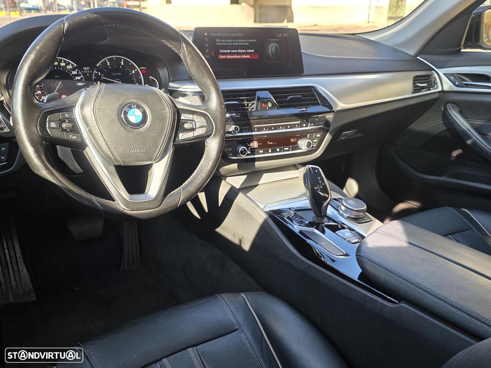 BMW 530 d Line Luxury Auto - 11