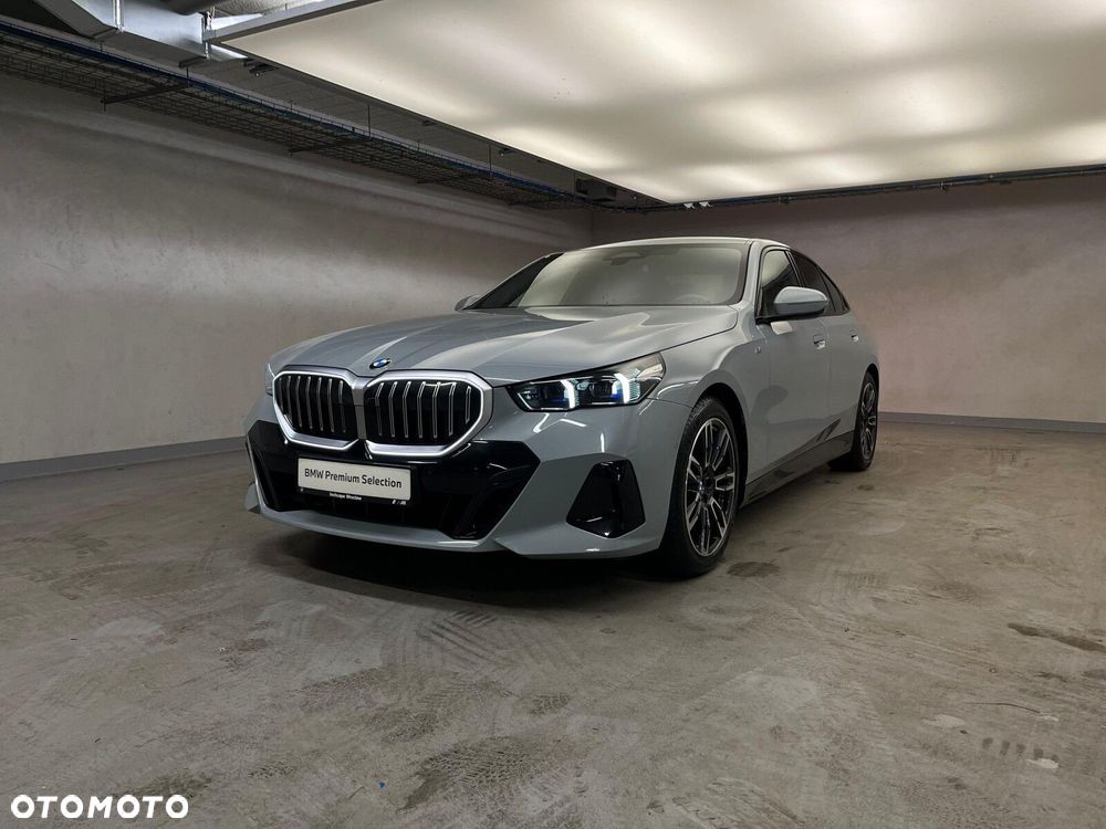 BMW Seria 5 520d xDrive mHEV M Sport - 10