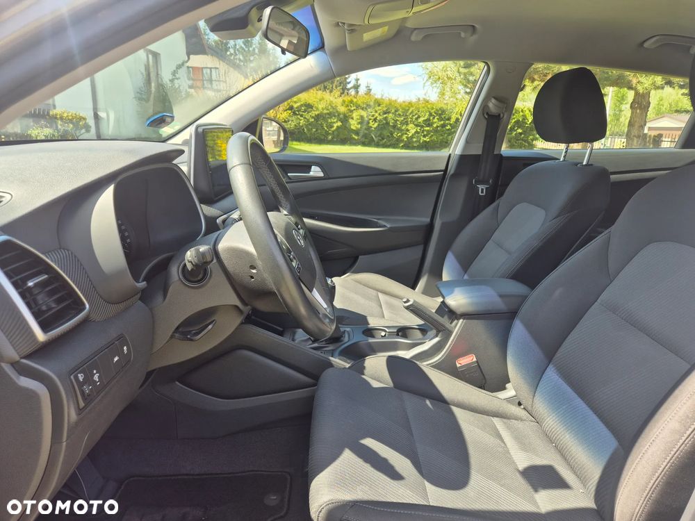 Hyundai Tucson 1.6 GDi 2WD Pure - 16
