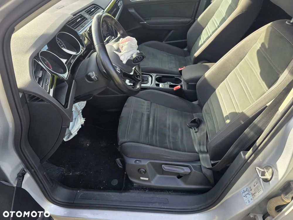 Volkswagen Touran 2.0 TDI BMT Highline DSG - 12