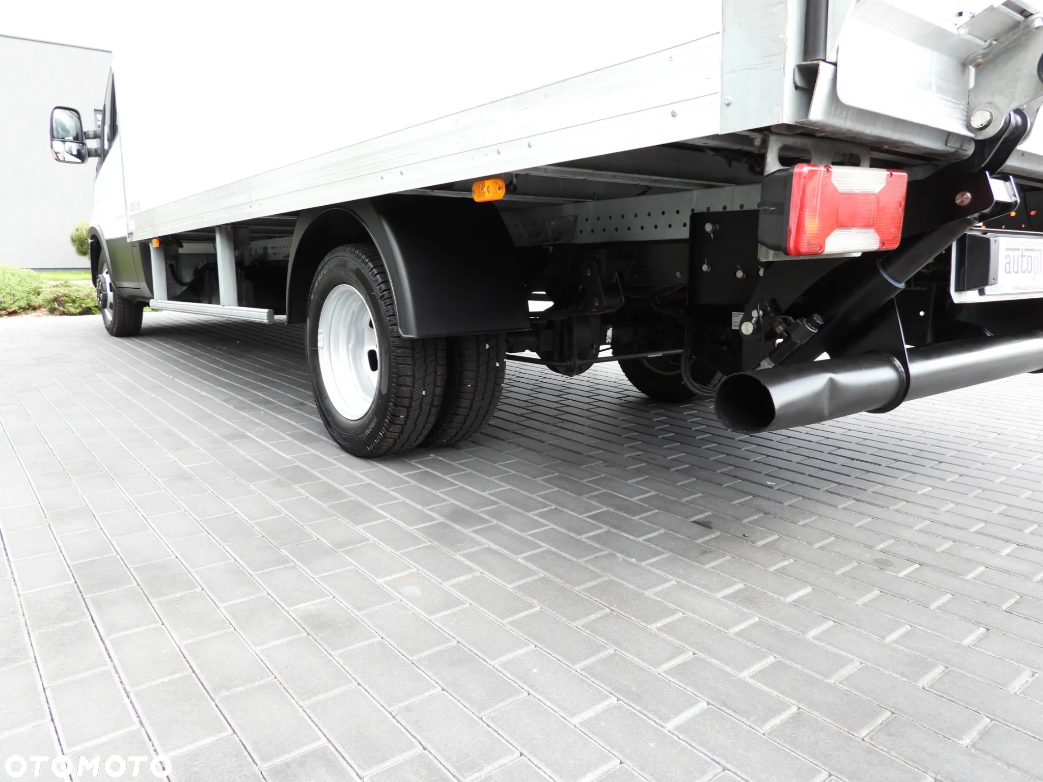 Iveco DAILY 35C16 KONTENER WINDA 8 PALET TEMPOMAT BLIŹNIACZE KOŁA KLIMATYZACJA 160KM [ 654837 ] - 17