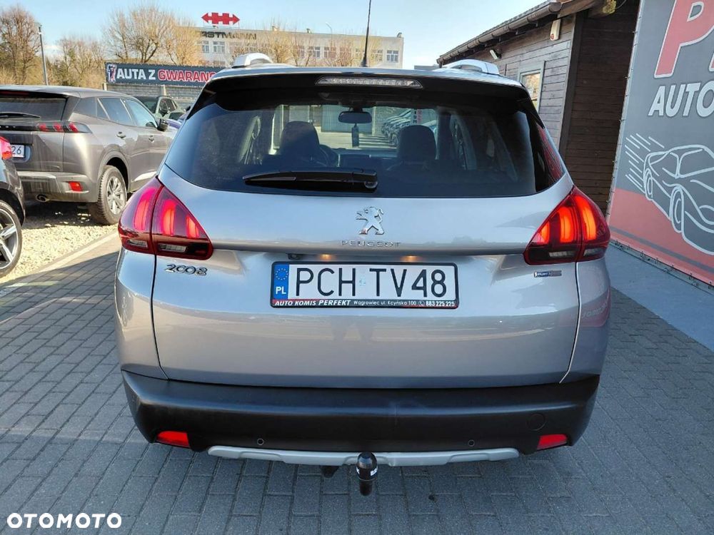 Peugeot 2008 - 7