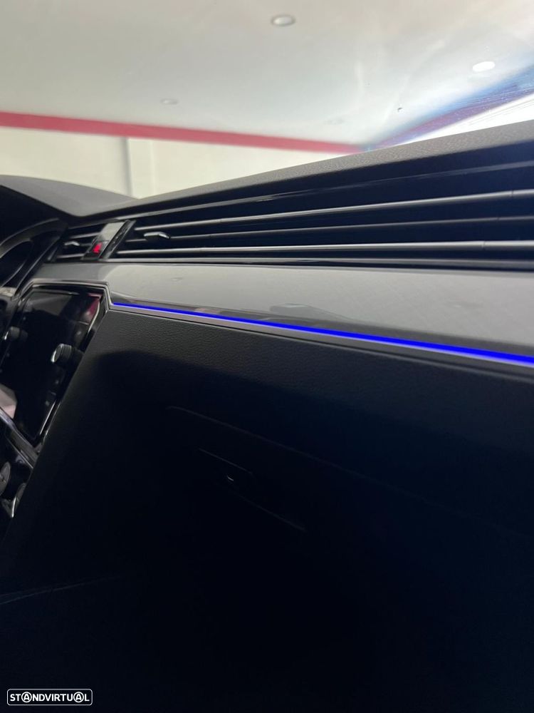 VW Passat 1.6 TDI Highline DSG - 11
