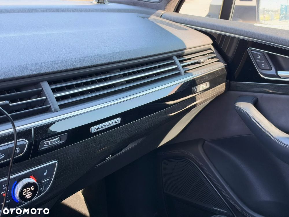 Audi Q7 3.0 TFSI Quattro Tiptr - 18
