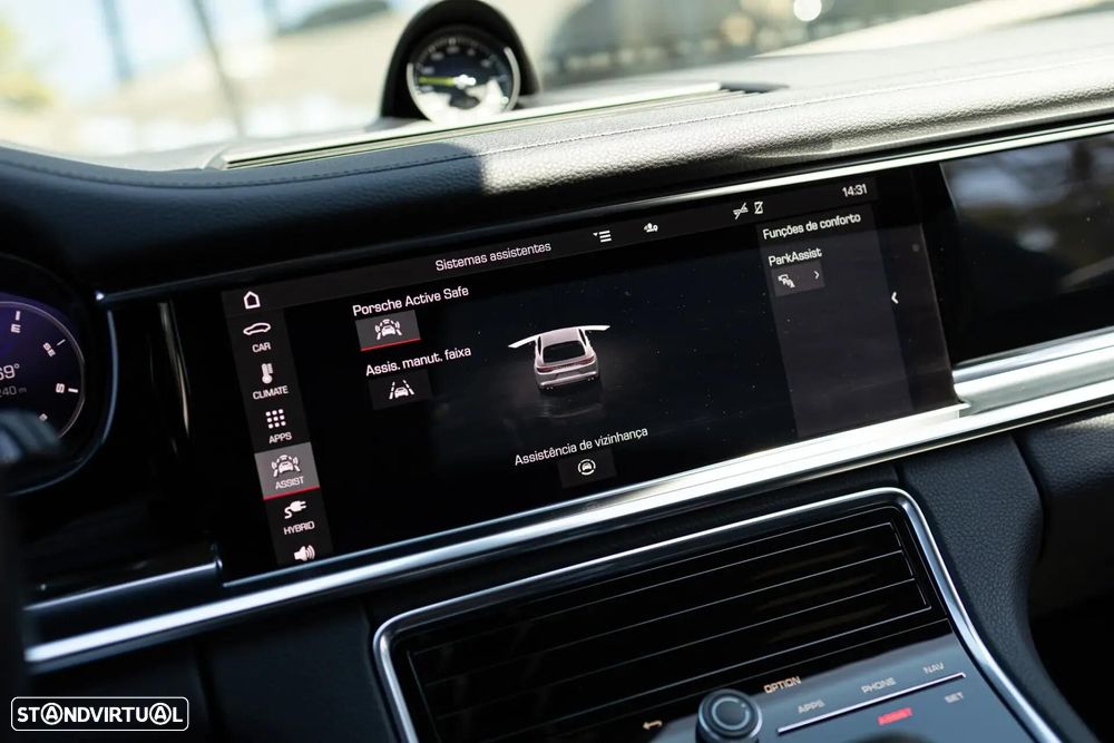 Porsche Panamera Sport Turismo 4 E-Hybrid Platinum Edition - 24