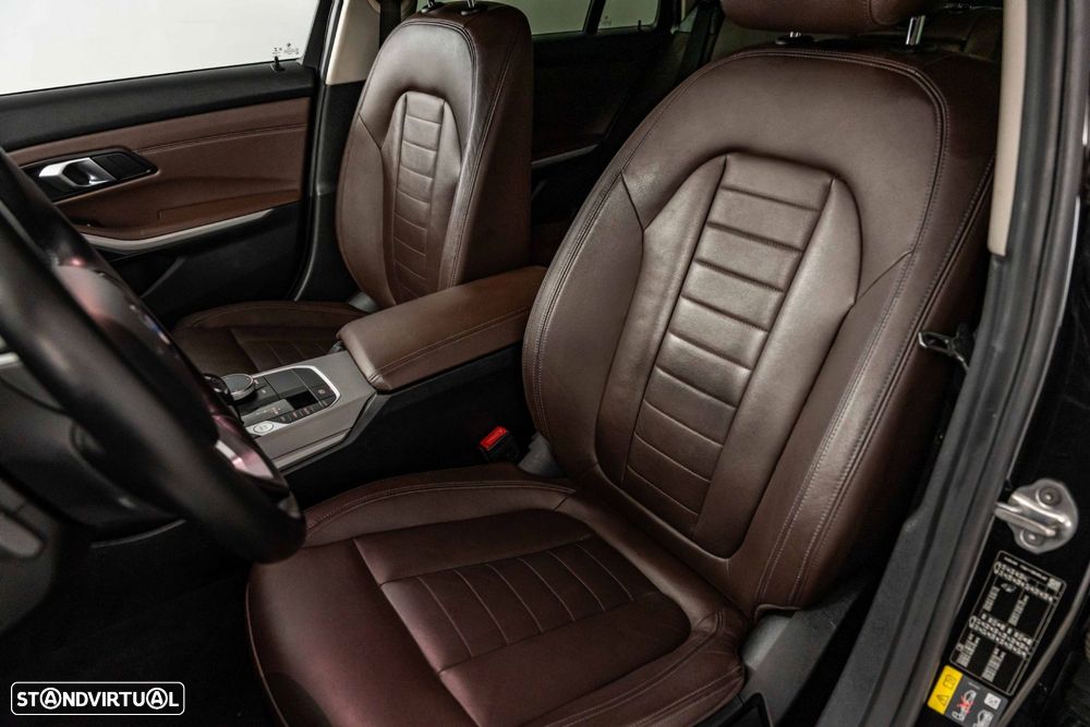 BMW 330 e Line Luxury Auto - 9