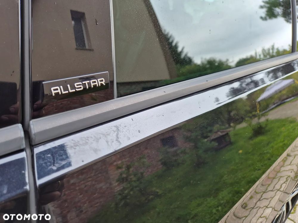 Volkswagen Golf 1.6 TDI BlueMotion Technology Allstar - 13