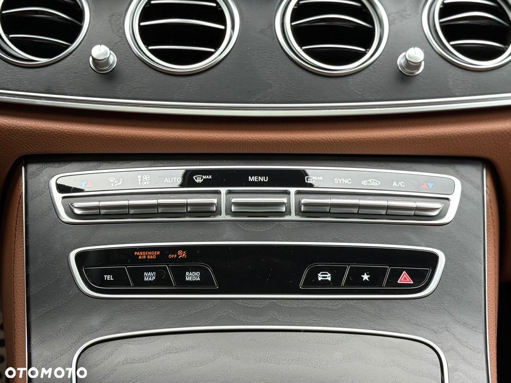 Mercedes-Benz Klasa E - 31