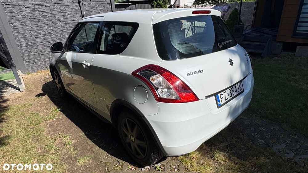 Suzuki Swift 1.2 Club - 3