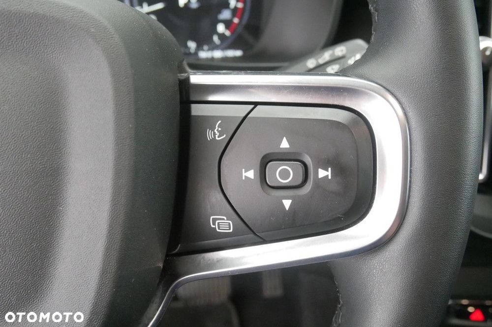 Volvo XC 40 - 23