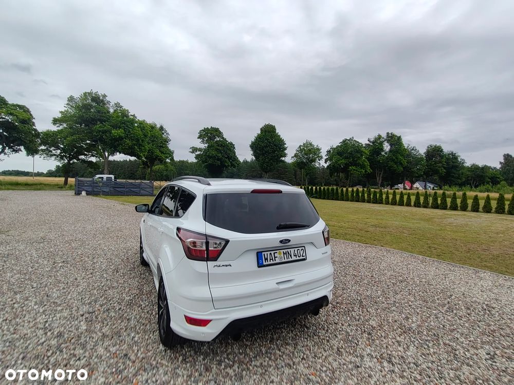 Ford Kuga 1.5 EcoBoost 2x4 ST-Line - 25