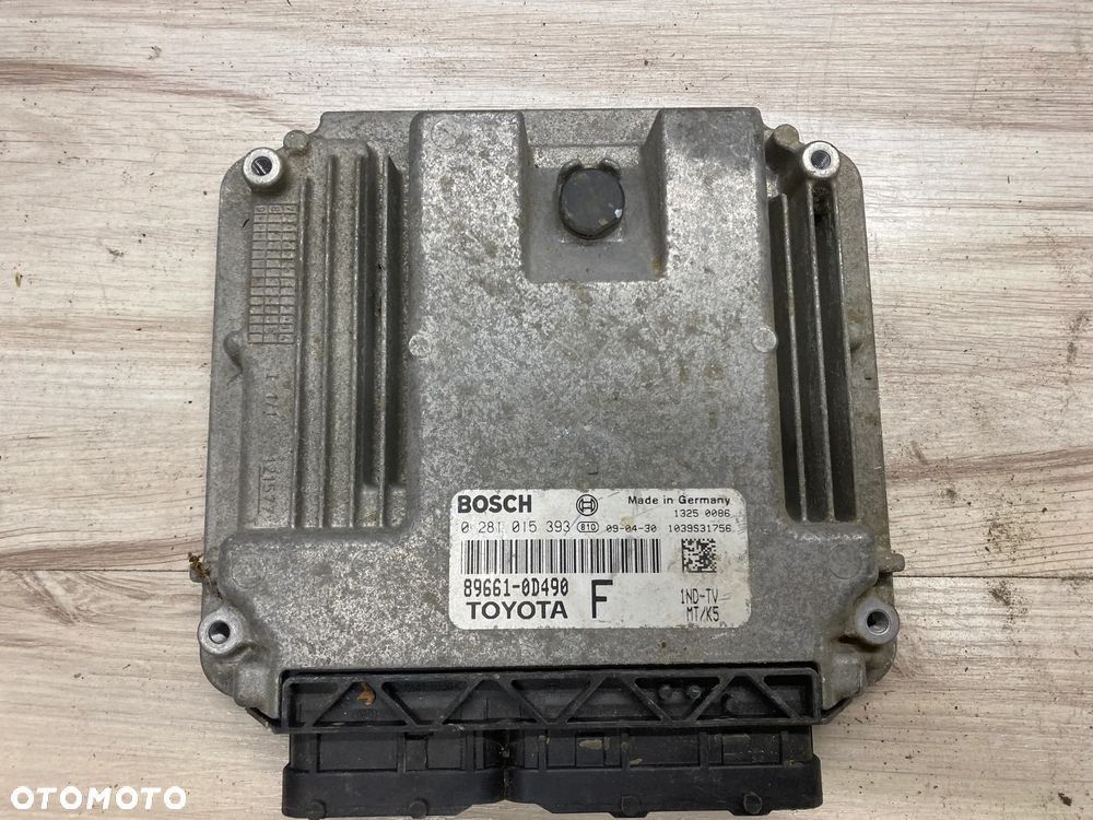 MODUŁ STEROWNIK KOMPUTER SILNIKA ECU TOYOTA YARIS AURIS 0281015393 896610D490 - 1