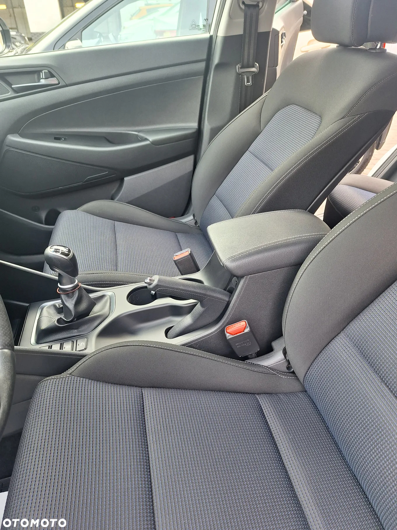 Hyundai Tucson 1.6 GDI BlueDrive Comfort 2WD - 12