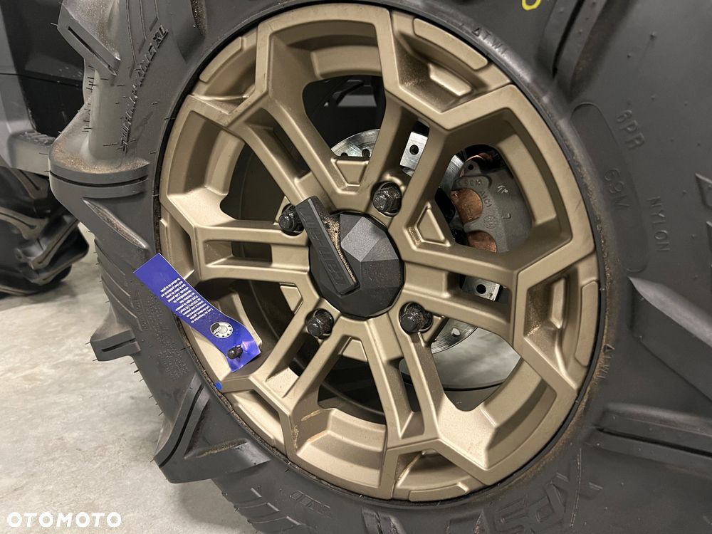 Can-Am Outlander - 8