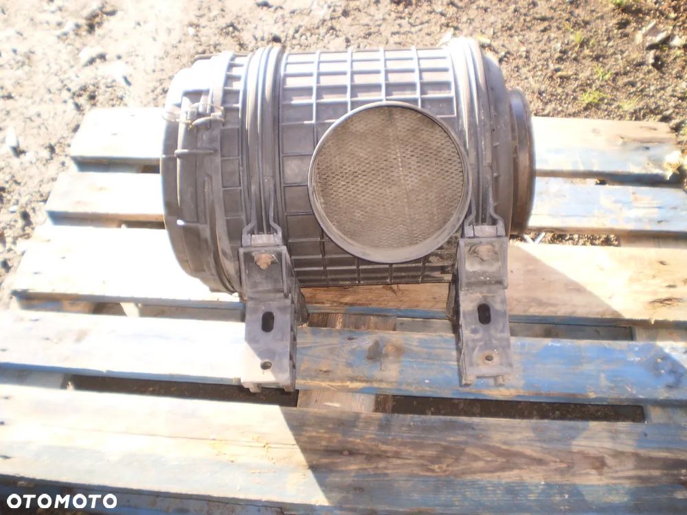 obudowa filtra powietrza RENAULT premium 460 DXI - 3