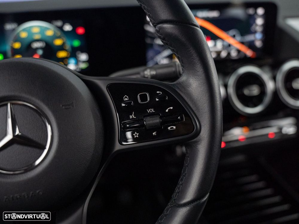 Mercedes-Benz GLA 250 e Style - 24