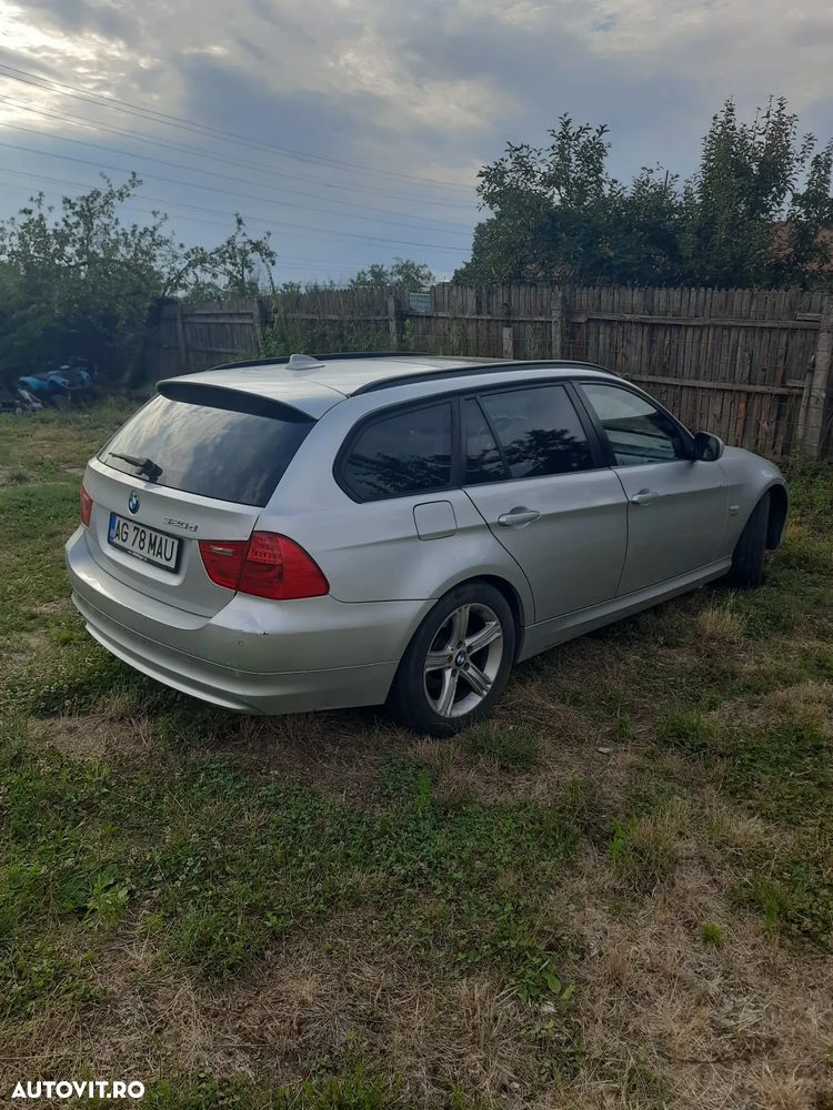 BMW Seria 3 320d xDrive DPF Aut. - 5