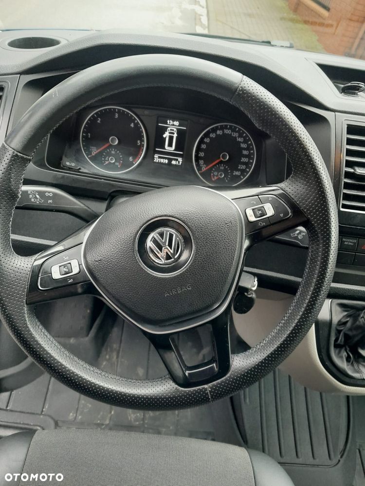 Volkswagen Transporter - 8