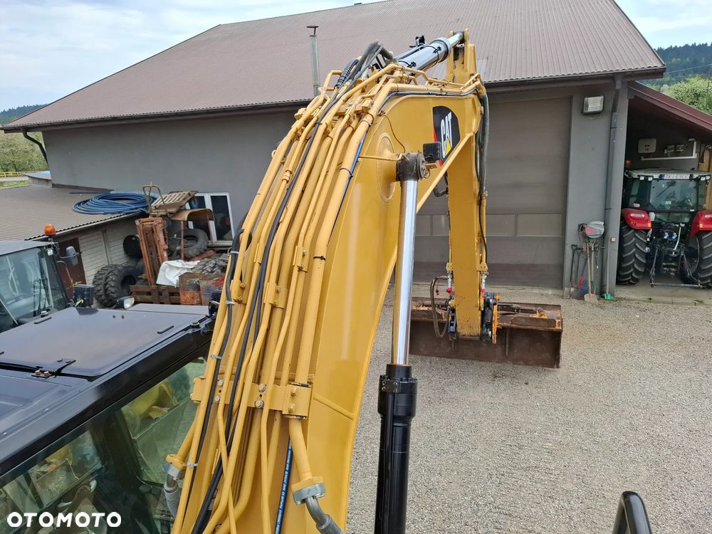 Caterpillar CAT 320 EL - 13