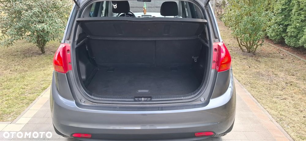 Kia Venga 1.4 M - 10