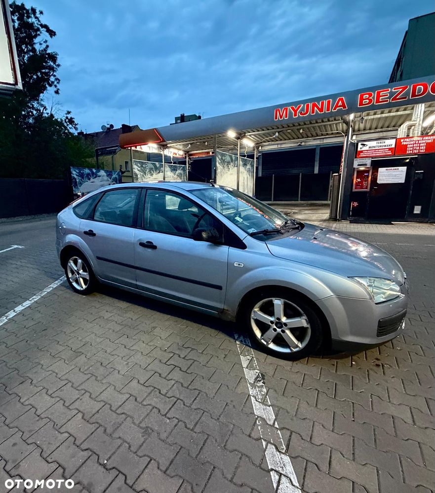 Ford Focus 1.6 TDCi Ambiente - 3