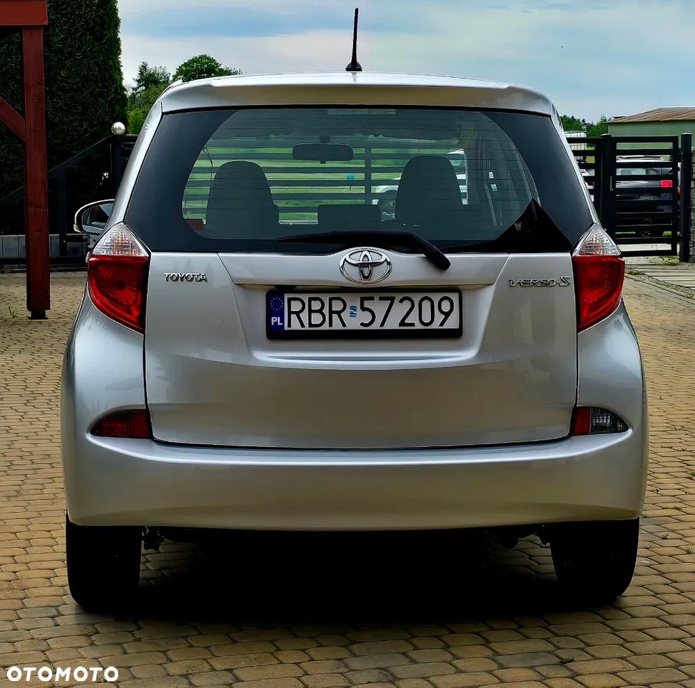 Toyota Verso S - 8