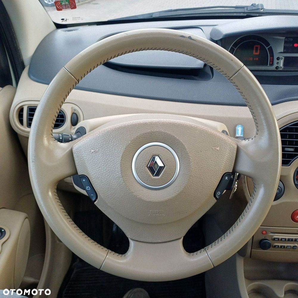 Renault Modus - 12