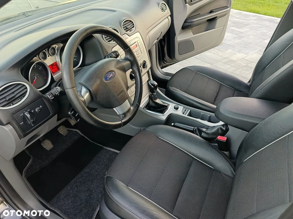Ford Focus 1.6 16V Black Magic - 15