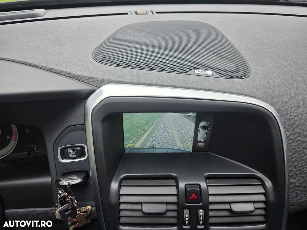 Volvo XC 60 D5 AWD Edition Pro - 12