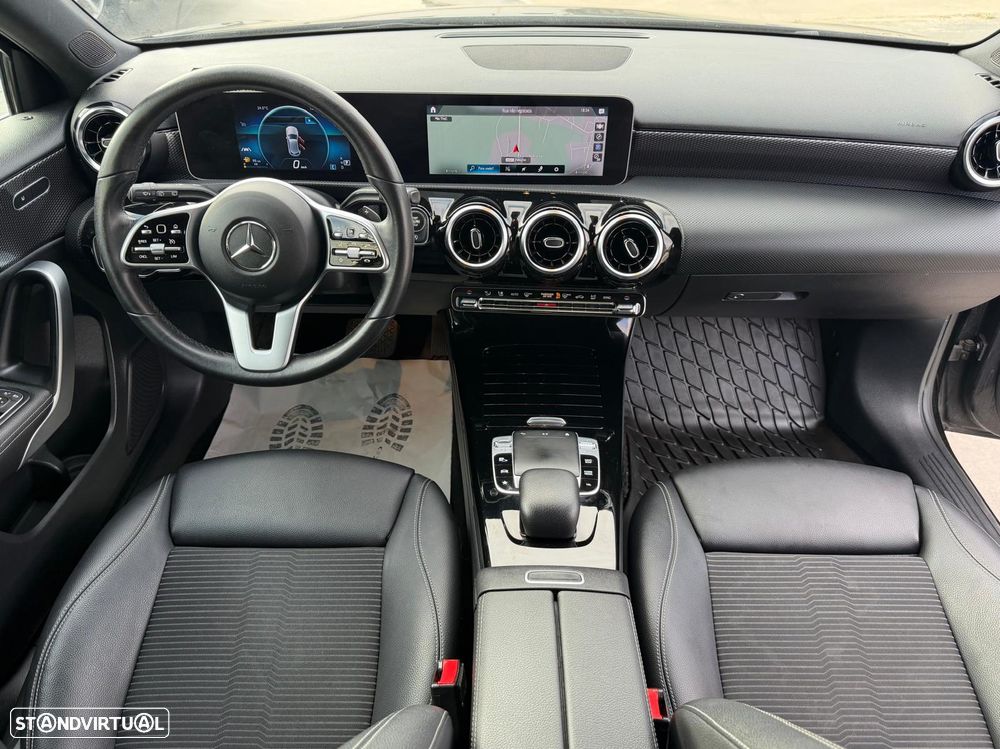 Mercedes-Benz A 180 d 7G-DCT AMG Line - 3