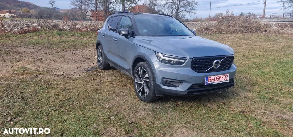 Volvo XC 40 D4 AWD R-Design - 2