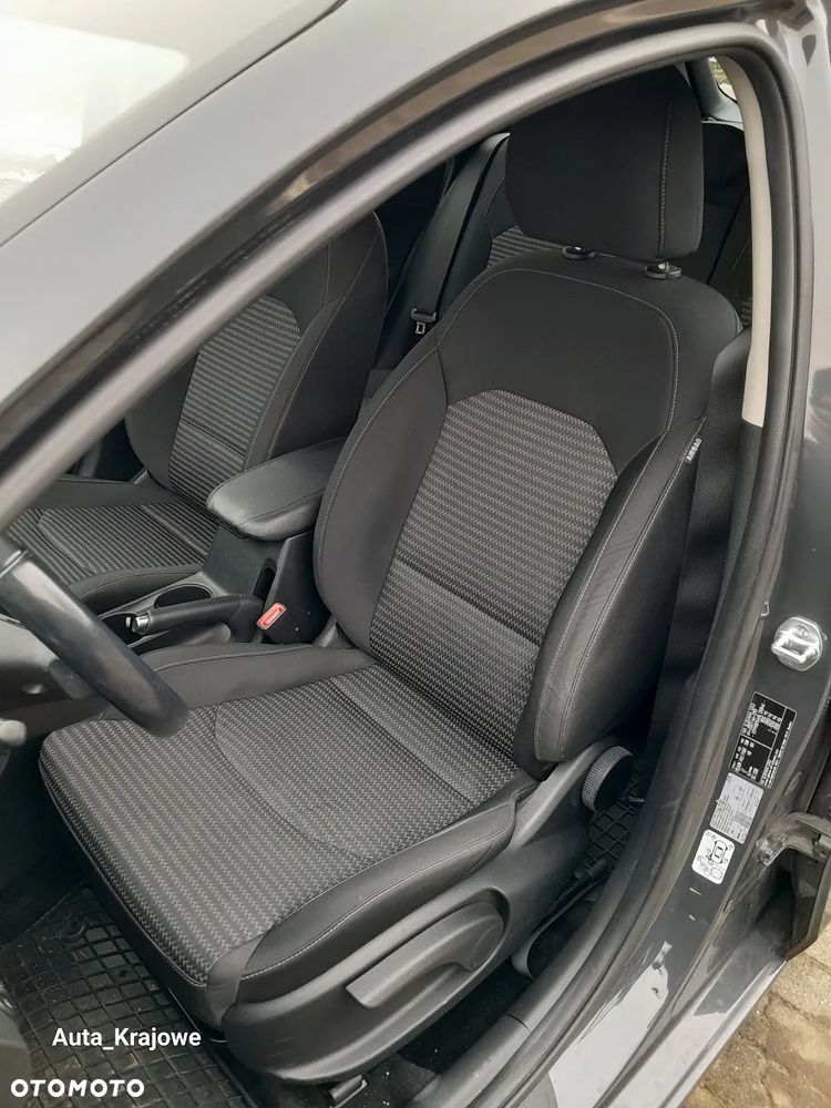 Kia Ceed 1.5 T-GDI M - 26