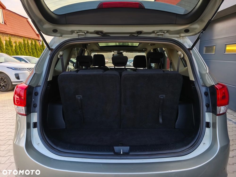 Kia Carens 1.7 CRDi XL 7os - 10