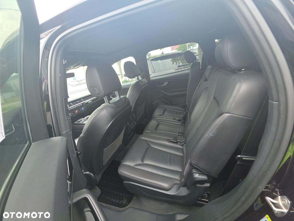 Audi Q7 3.0 TFSI Quattro Tiptronic - 12