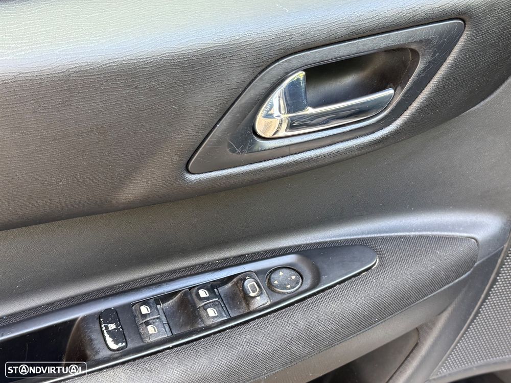 Citroën C4 1.6 HDi 110 SX Pack - 13