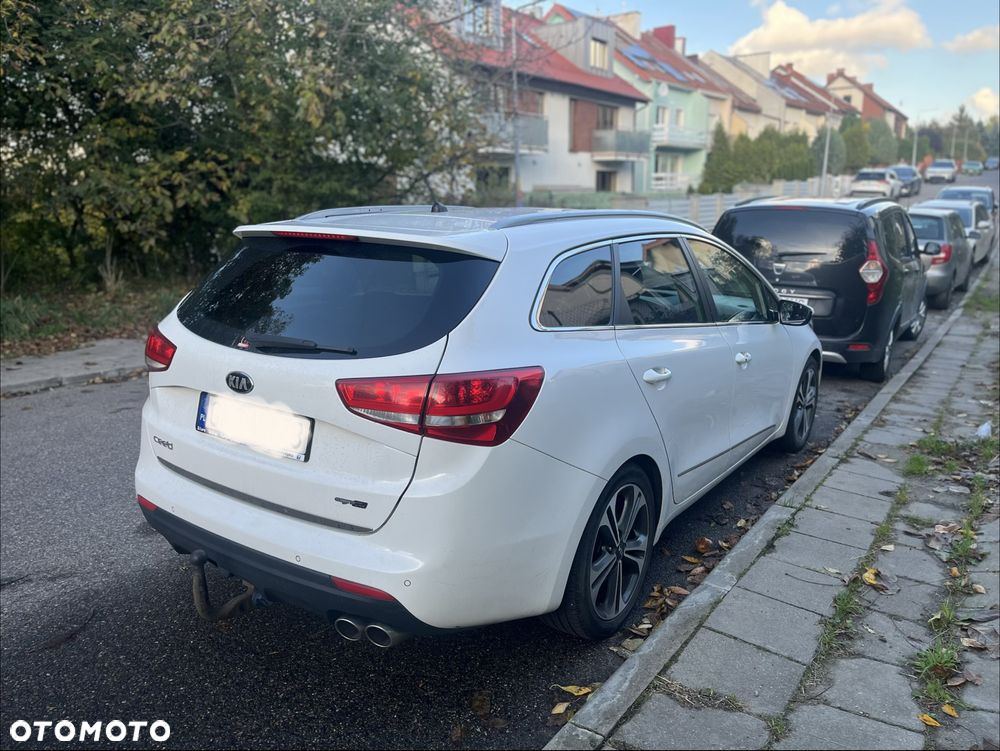 Kia Ceed - 3