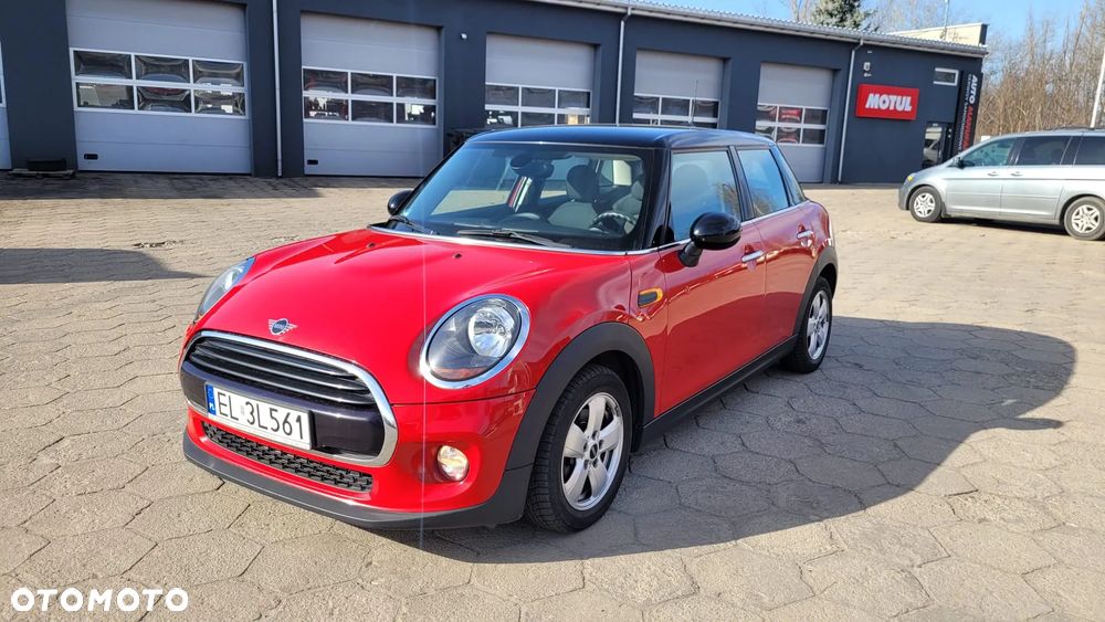 MINI Cooper Standard - 25