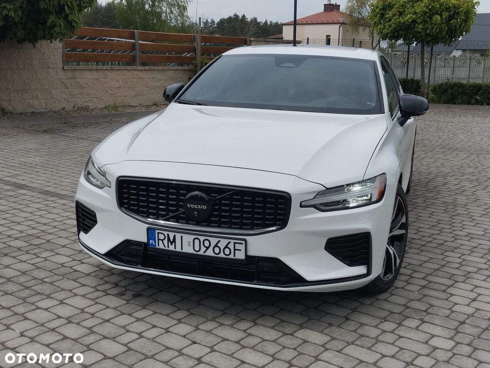 Volvo S60 T8 Recharge AWD Plus Dark - 31