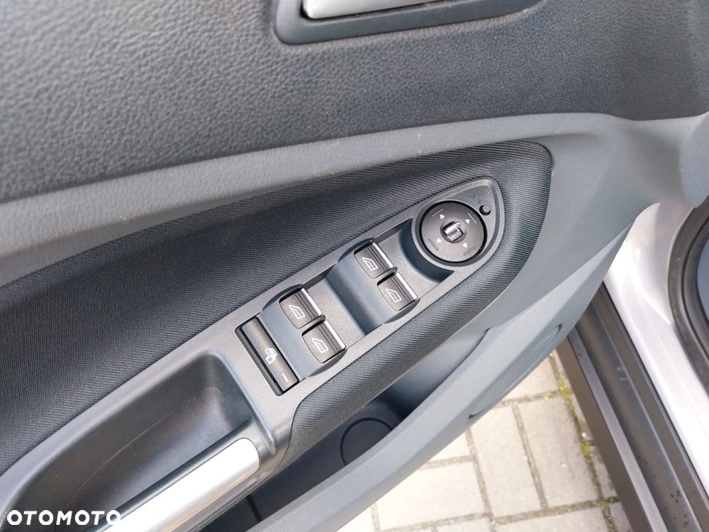 Ford C-MAX 1.6 Ti-VCT Trend - 14