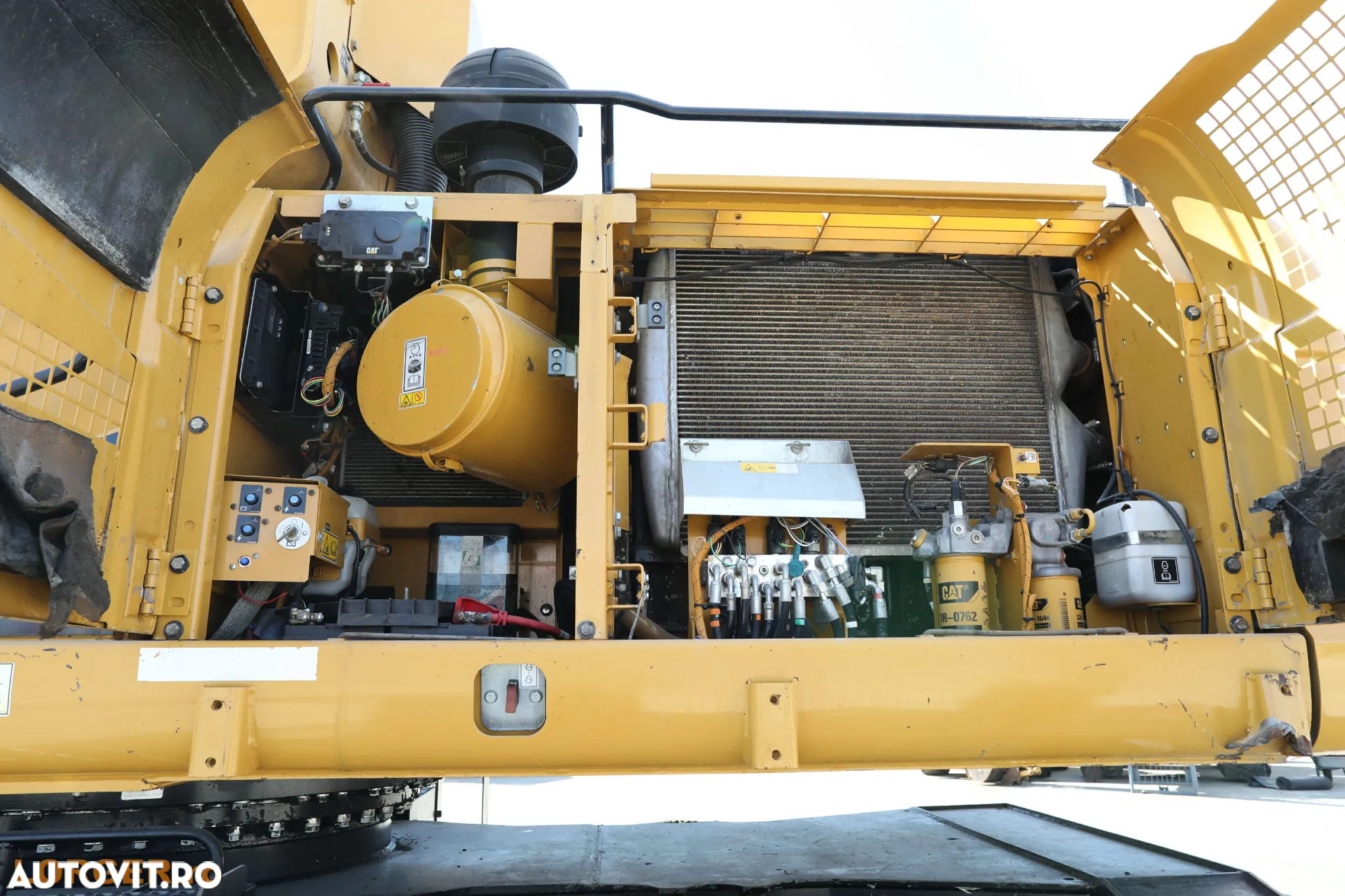 Caterpillar M325 D - 8