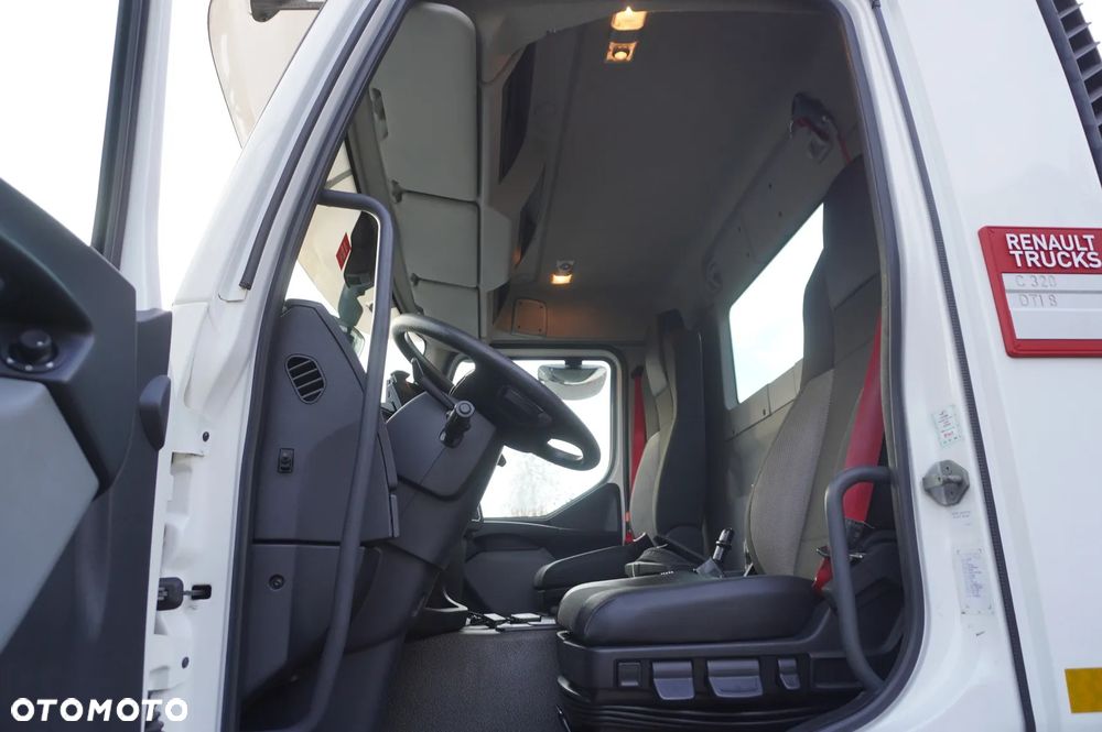 Renault C280 DTI 8 / HDS Fassi F135A.22 / Pilot / Rotator / Platforma 15 EPAL / 8 szt. - 22